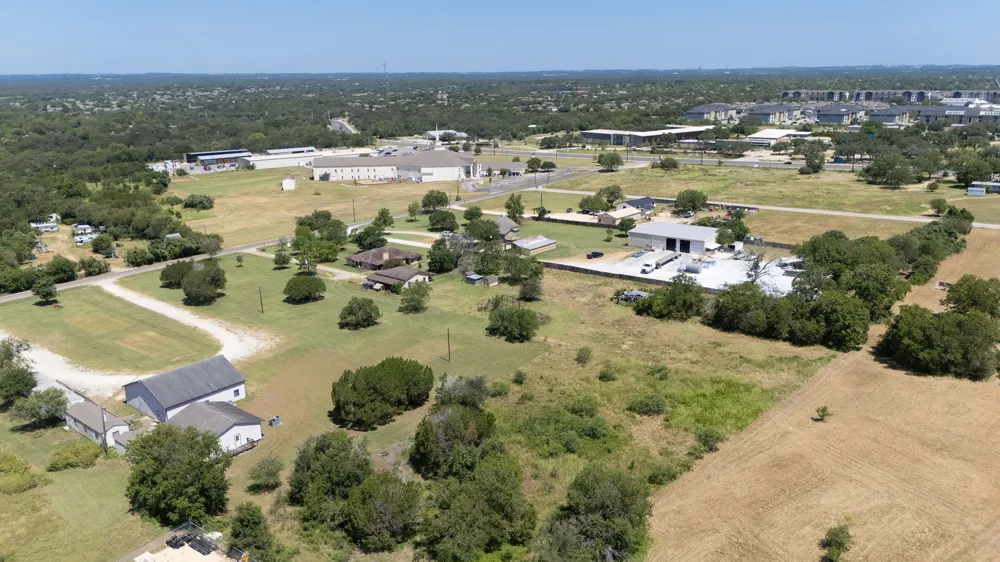 12409 Lowden Lane Manchaca, TX 78652