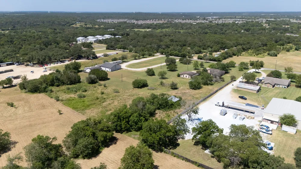 12409 Lowden Lane Manchaca, TX 78652