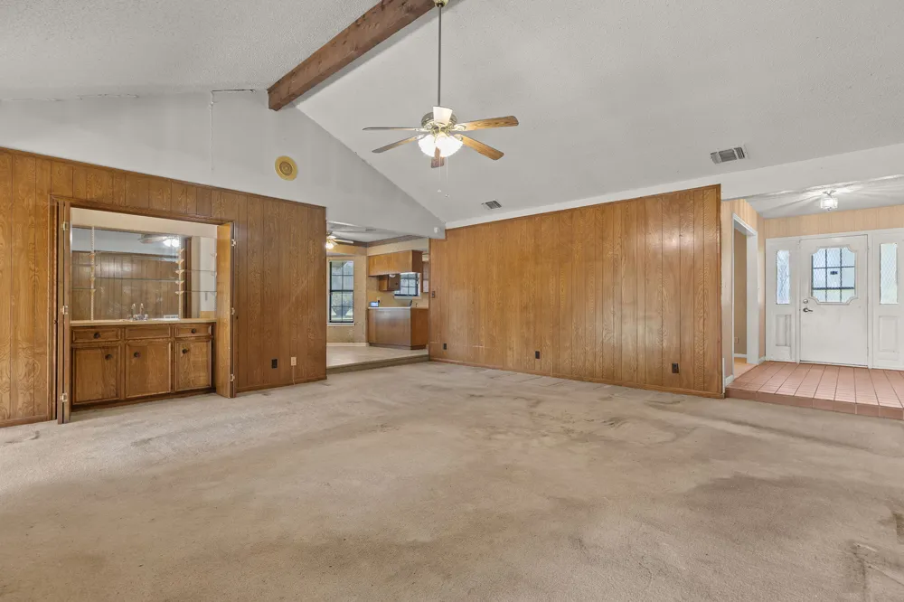 12409 Lowden Lane Manchaca, TX 78652