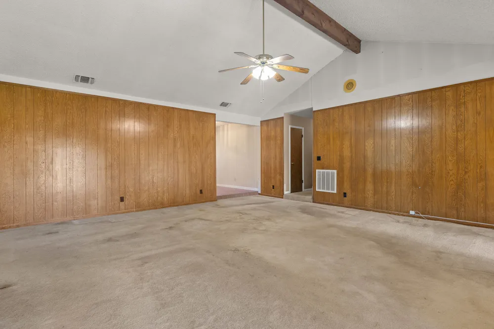 12409 Lowden Lane Manchaca, TX 78652