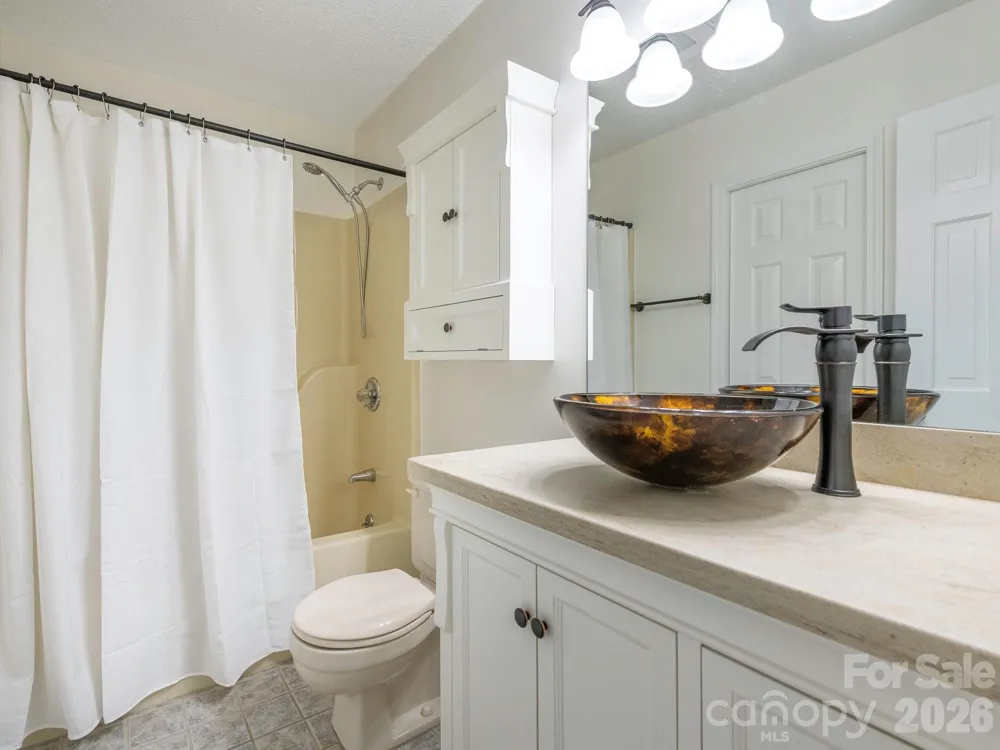 1005 Kenilworth Court NW Concord, NC 28027