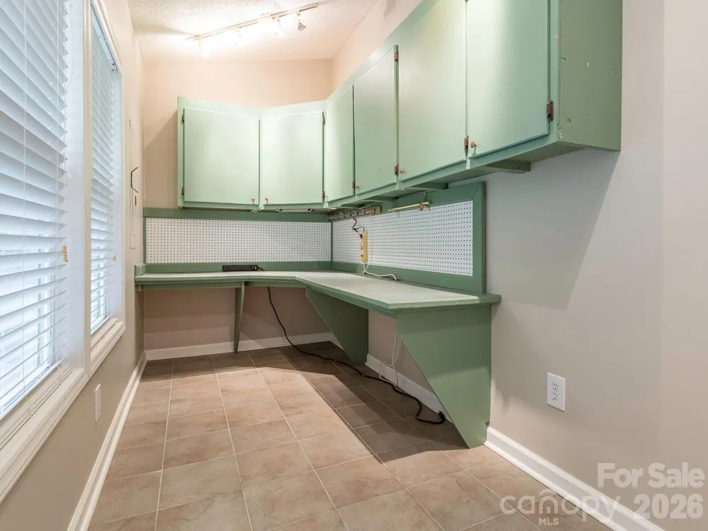 1005 Kenilworth Court NW Concord, NC 28027