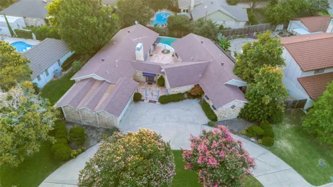 6101 Circleview Drive