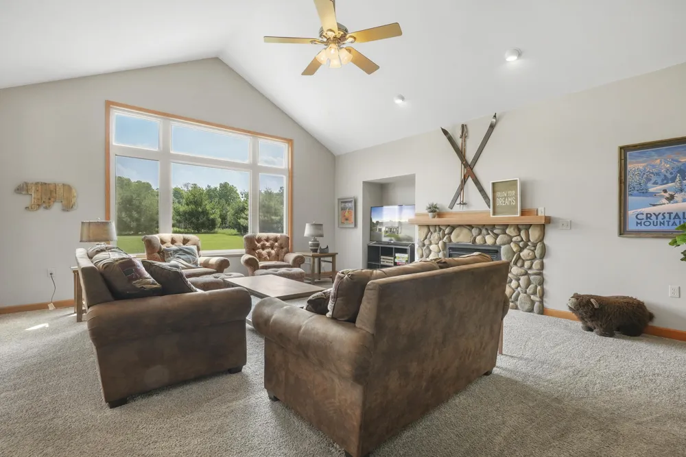 18863 Meadowlark Road Thompsonville, MI 49683