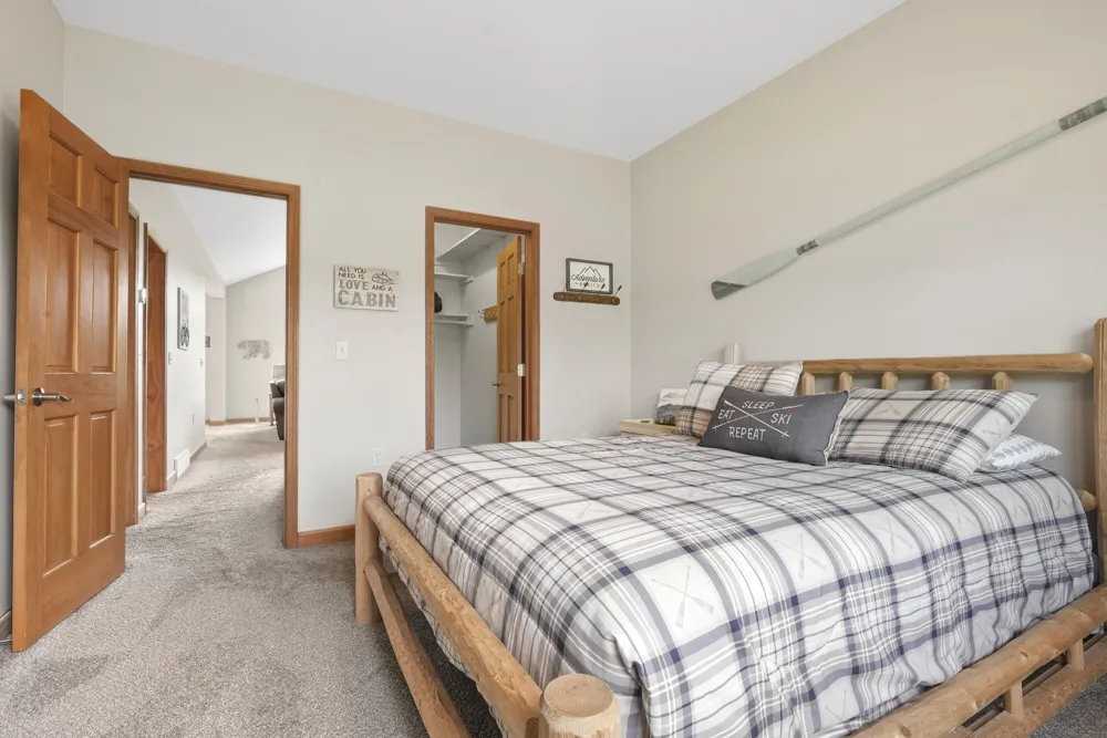 18863 Meadowlark Road Thompsonville, MI 49683