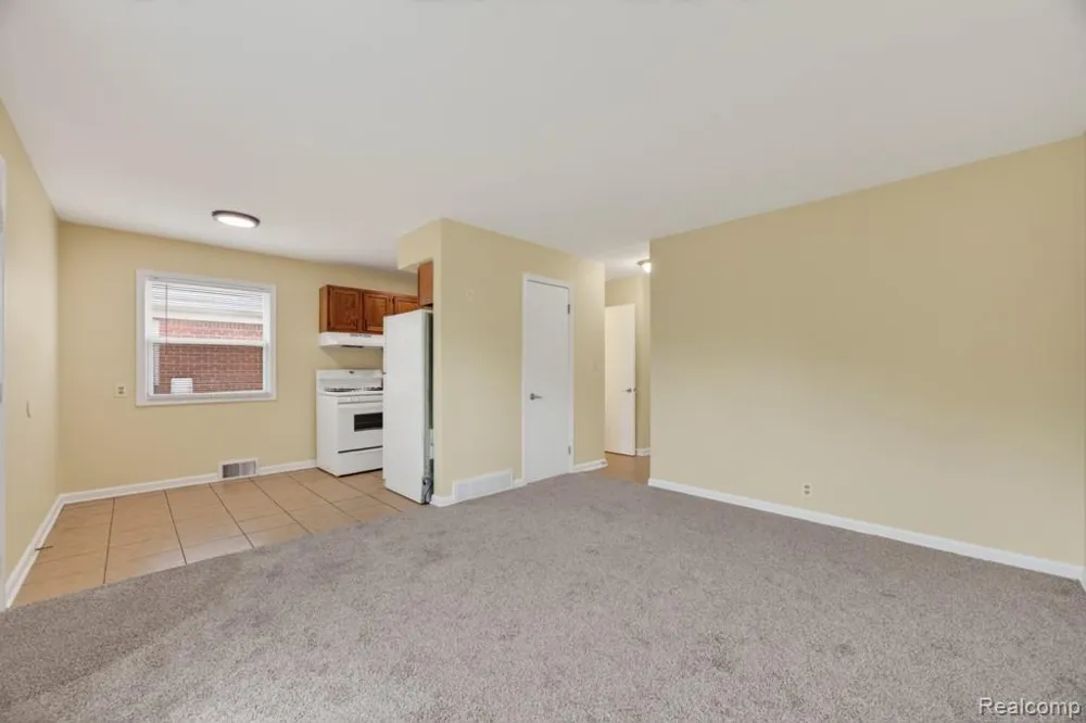 2492 Ackley Avenue Westland City, MI 48186