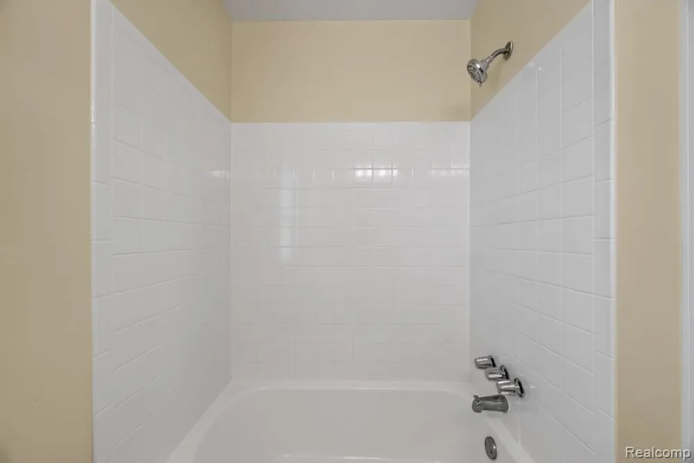 2492 Ackley Avenue Westland City, MI 48186