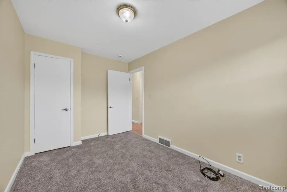 2492 Ackley Avenue Westland City, MI 48186