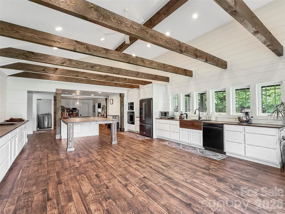 419 Fletcher Branch Road Vilas, NC 28692