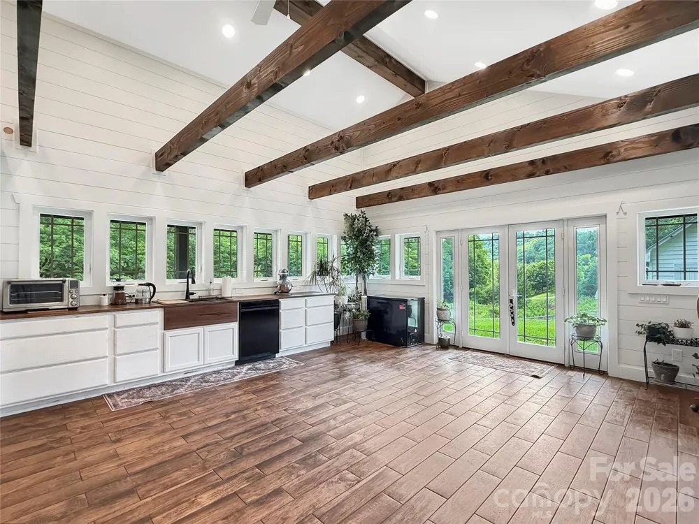 419 Fletcher Branch Road Vilas, NC 28692