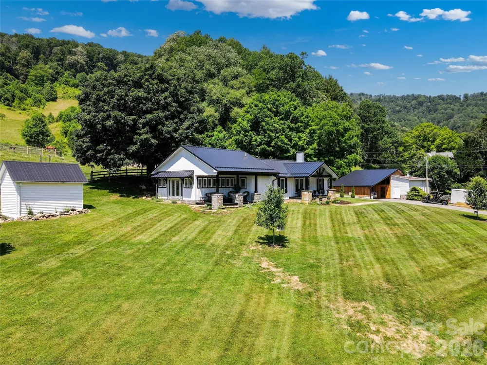 419 Fletcher Branch Road Vilas, NC 28692