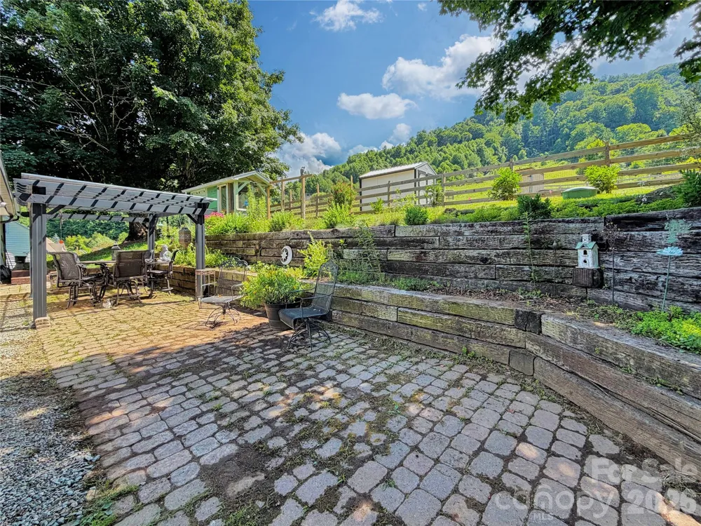 419 Fletcher Branch Road Vilas, NC 28692