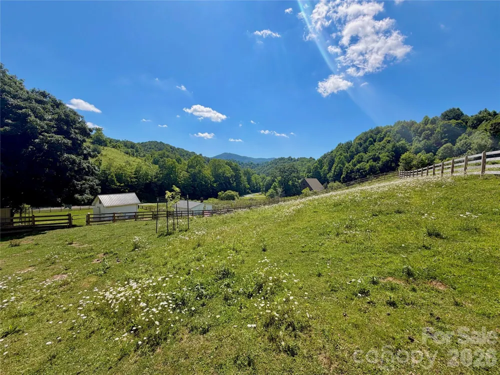 419 Fletcher Branch Road Vilas, NC 28692