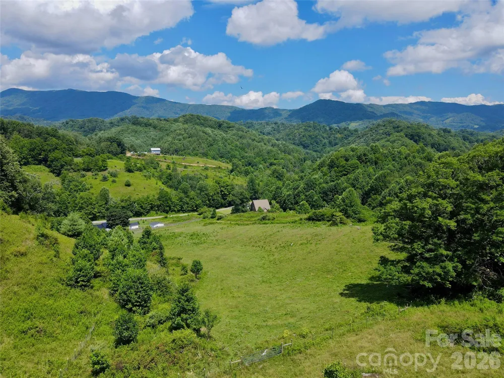 419 Fletcher Branch Road Vilas, NC 28692