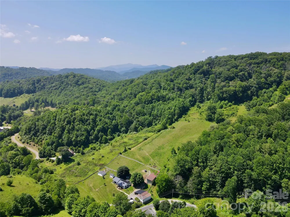 419 Fletcher Branch Road Vilas, NC 28692