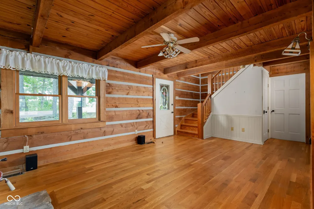 159 Redbud Lane Nashville, IN 47448