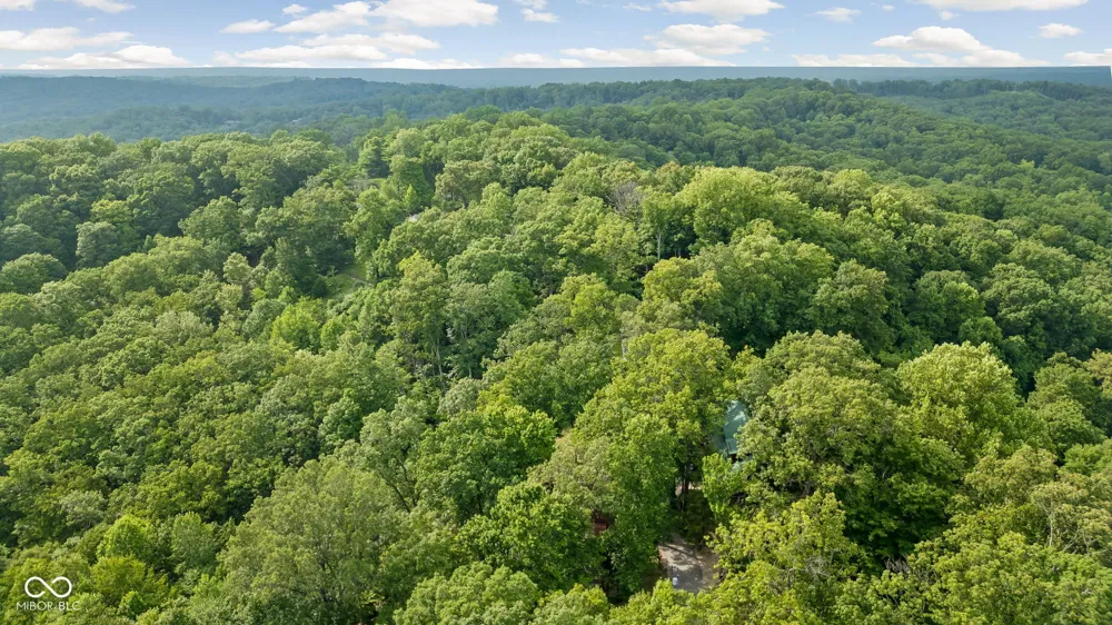 159 Redbud Lane Nashville, IN 47448