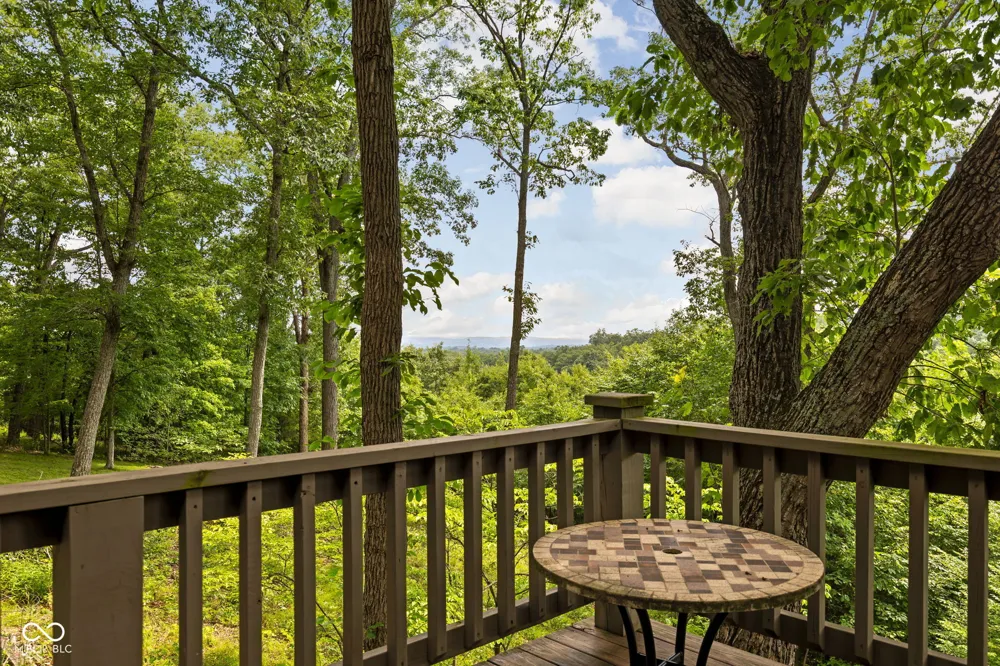159 Redbud Lane Nashville, IN 47448