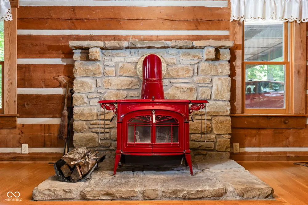 159 Redbud Lane Nashville, IN 47448