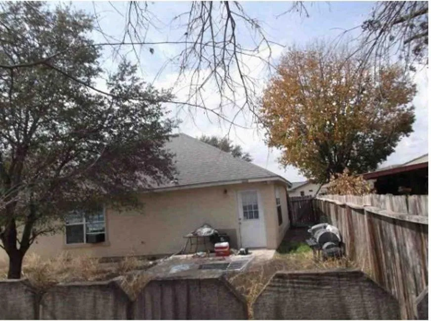 9606 Wikieup Street San Antonio, TX 78211