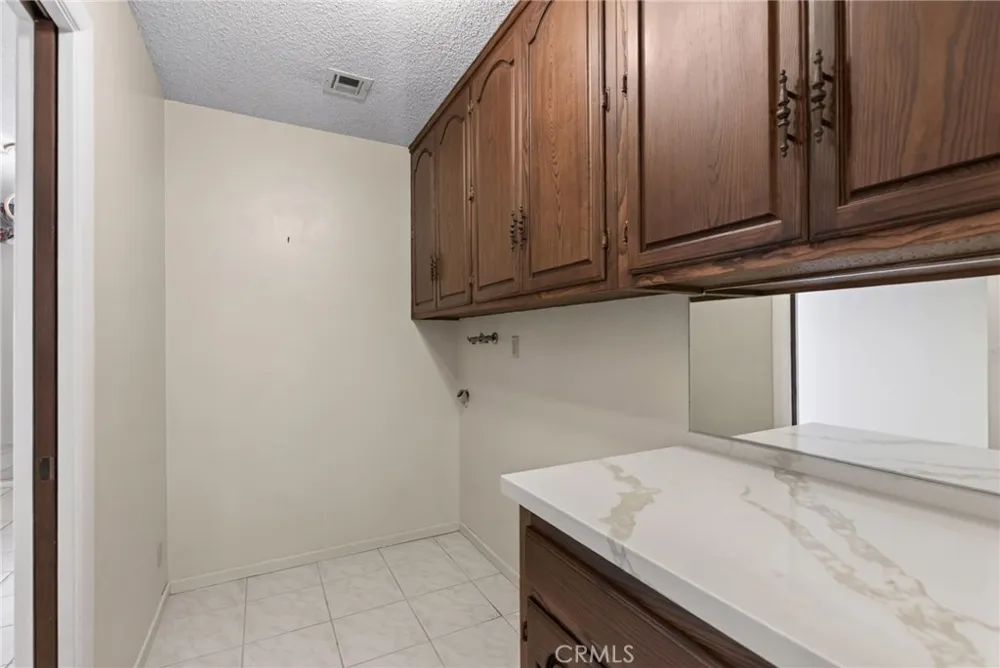 5462 Sierra Vista Riverside, CA 92505