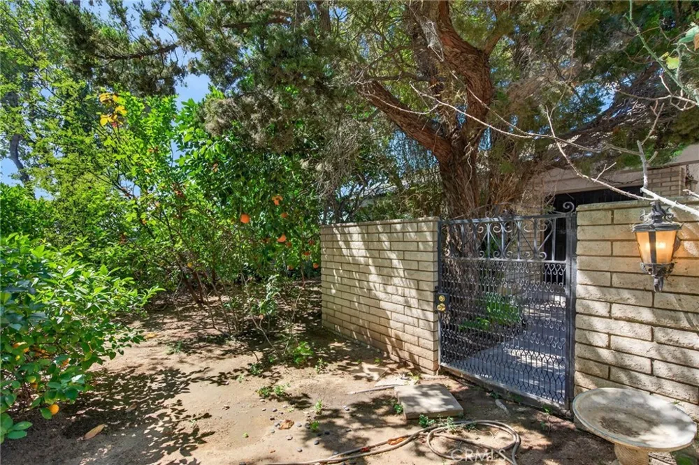 5462 Sierra Vista Riverside, CA 92505