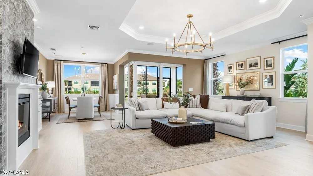 Giardino Drive #28-101 Naples, FL 34114