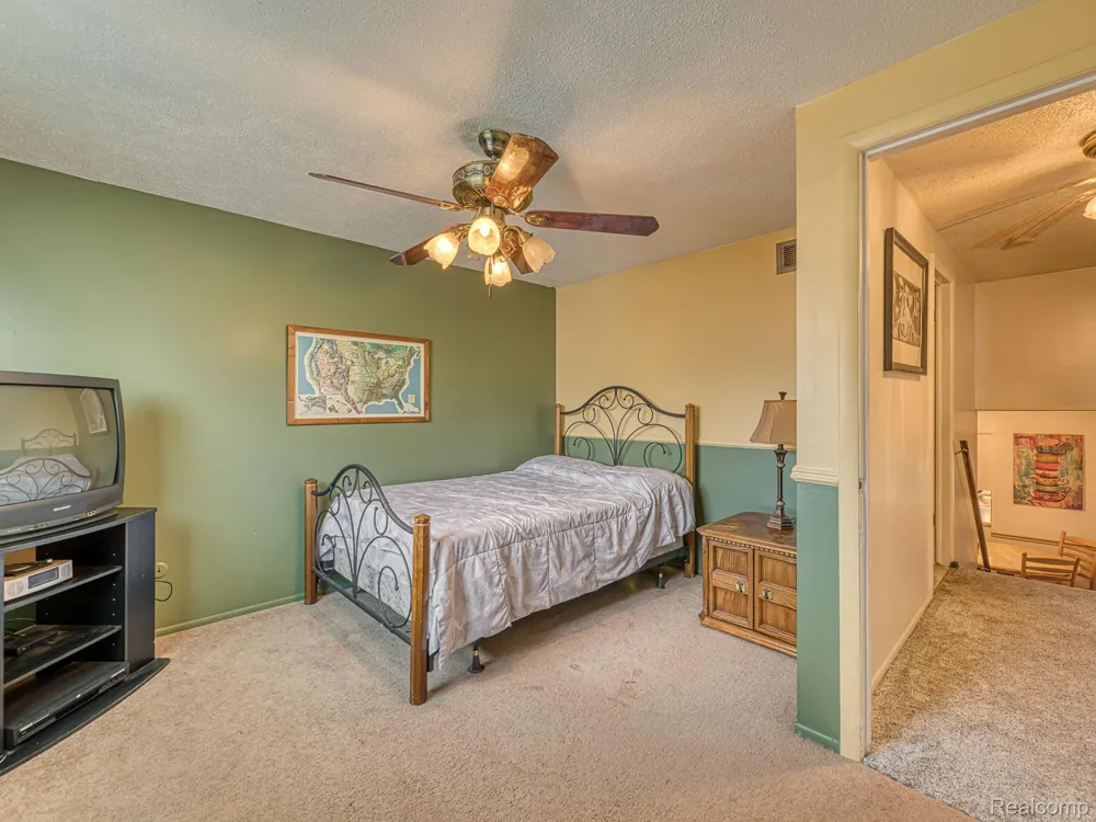 11817 Moran Street Taylor City, MI 48180