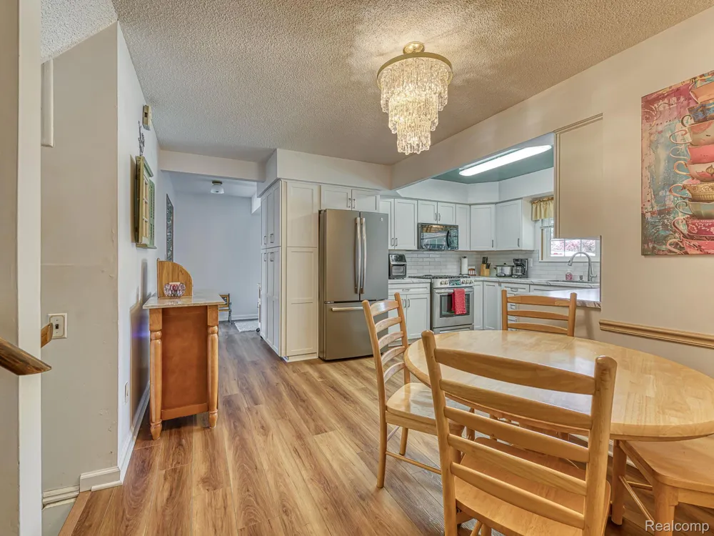 11817 Moran Street Taylor City, MI 48180