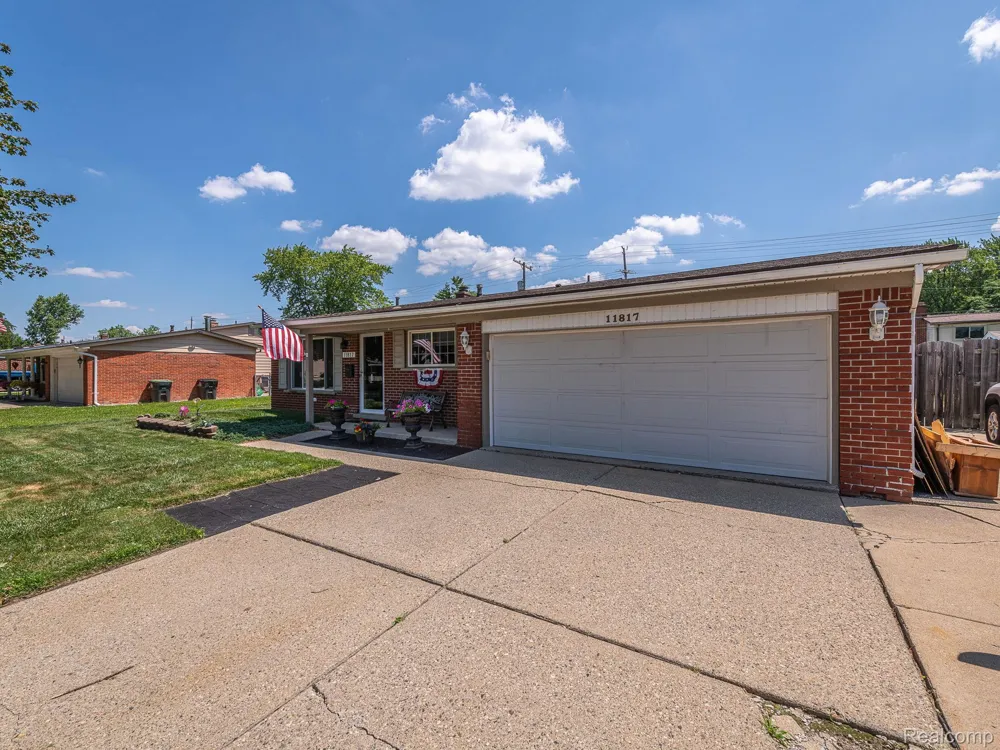 11817 Moran Street Taylor City, MI 48180