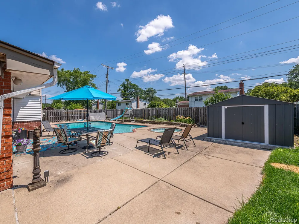 11817 Moran Street Taylor City, MI 48180
