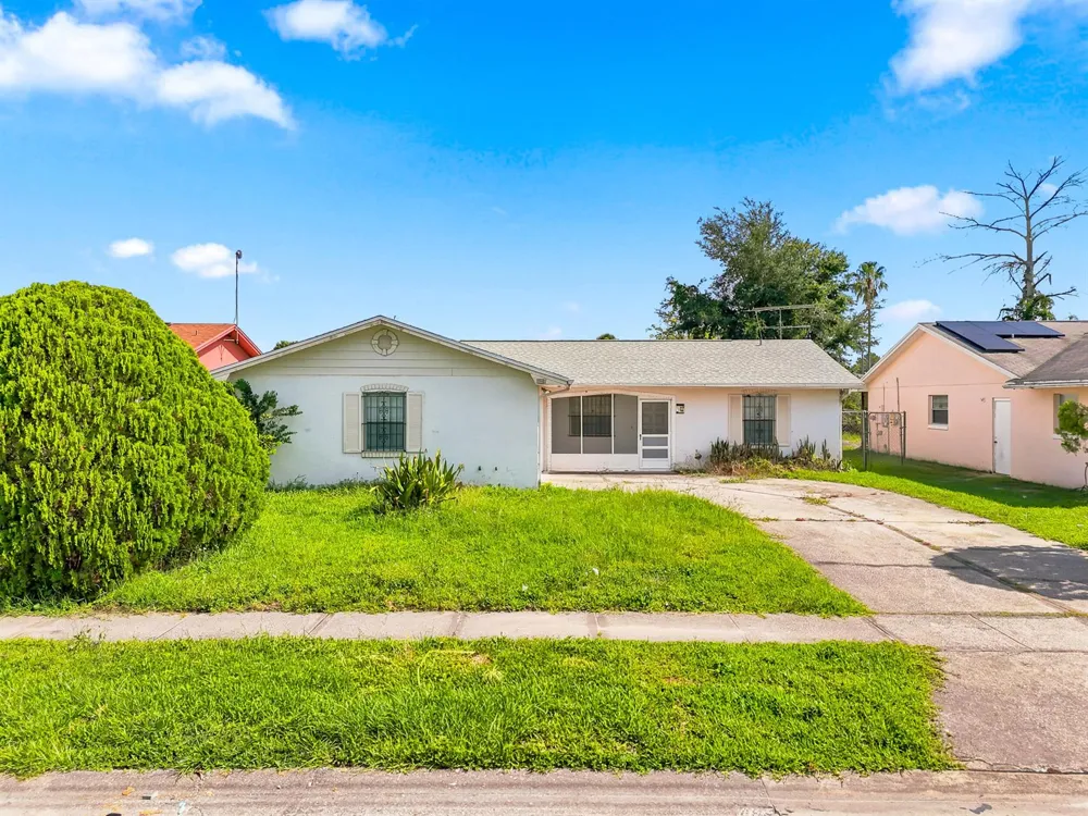 2737 Myakka Drive Orlando, FL 32839