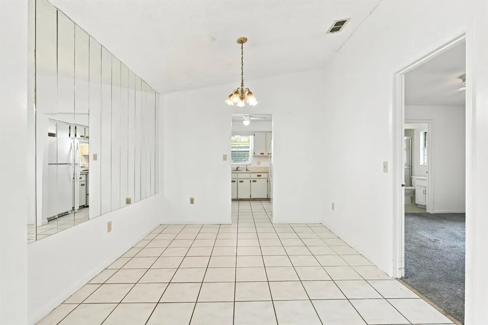 2737 Myakka Drive Orlando, FL 32839