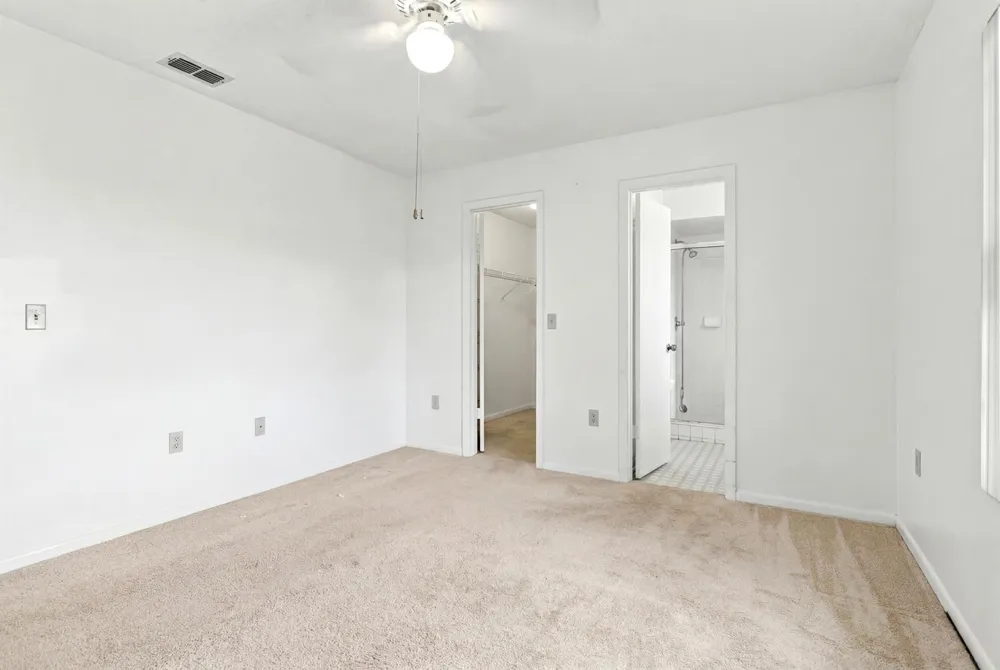 2737 Myakka Drive Orlando, FL 32839