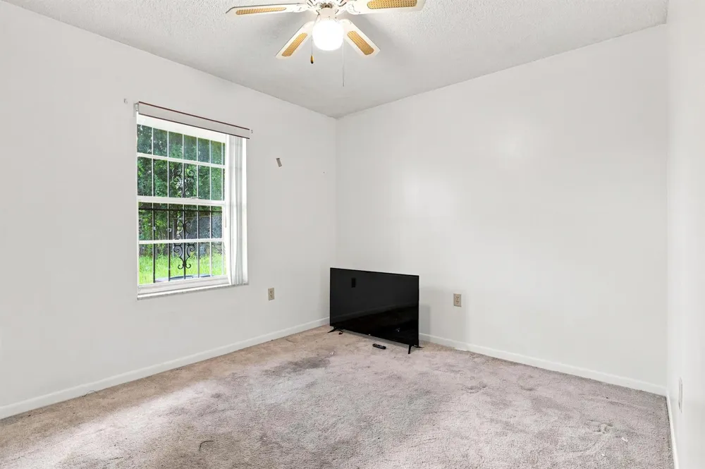 2737 Myakka Drive Orlando, FL 32839