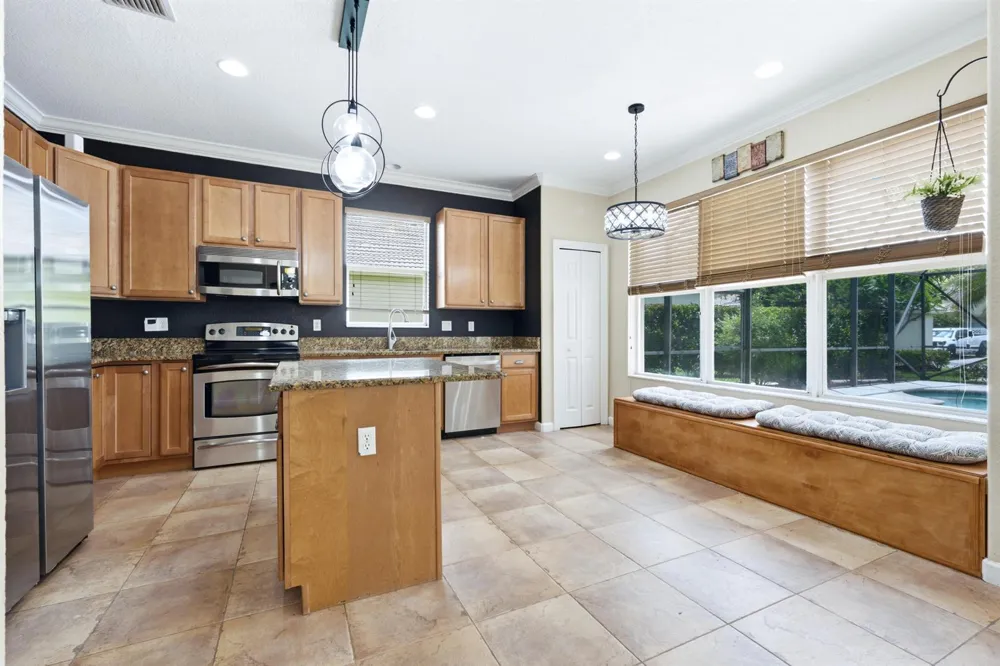 8113 Bautista Way Palm Beach Gardens, FL 33418