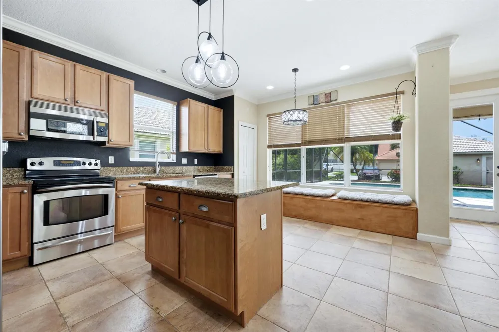 8113 Bautista Way Palm Beach Gardens, FL 33418