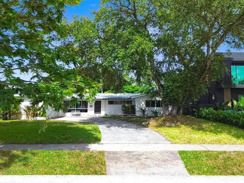 19711 NE 21ST COURT Miami, FL 33179