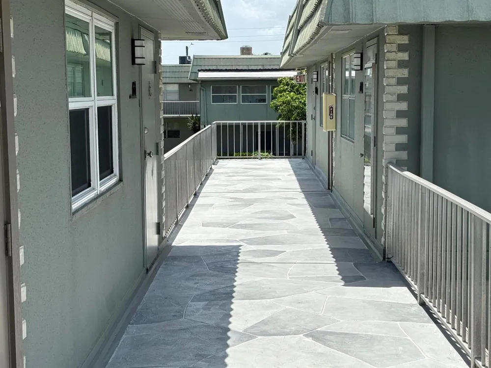 652 Flanders Delray Beach, FL 33484