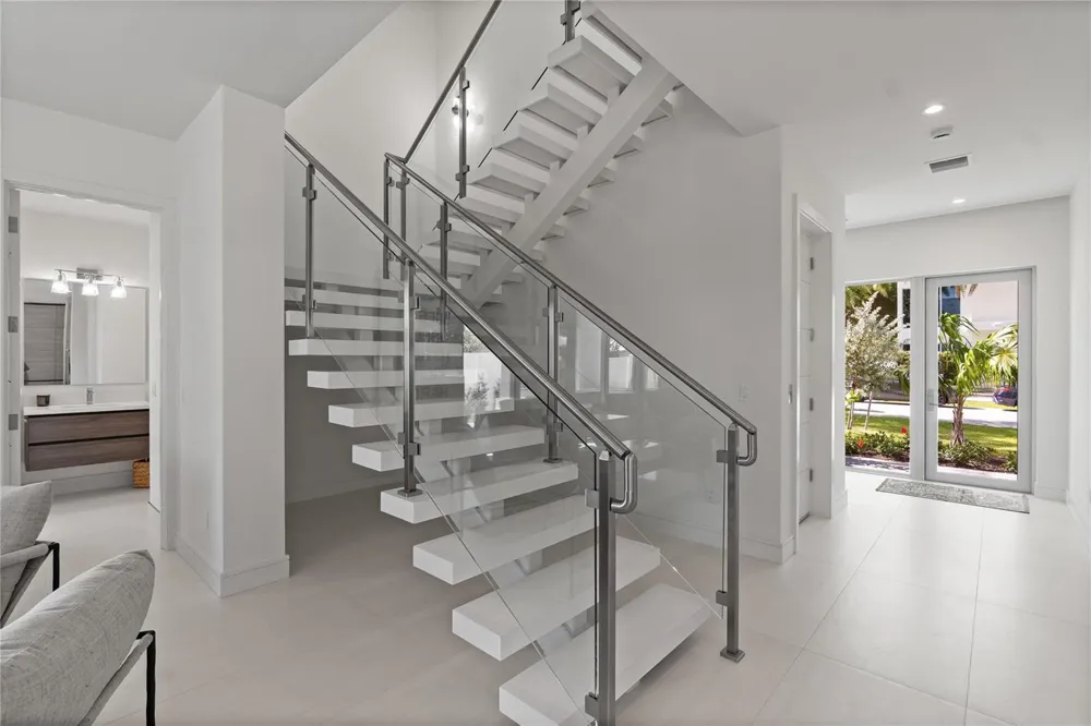 221 Shore Court #Unit 221 Lauderdale By The Sea, FL 33308
