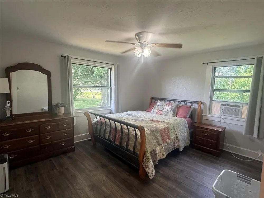 808 Piney Creek School Road Piney Creek, NC 28663