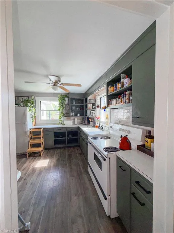 808 Piney Creek School Road Piney Creek, NC 28663