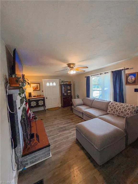 808 Piney Creek School Road Piney Creek, NC 28663