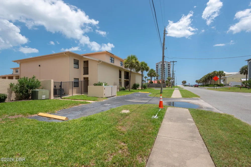 100 Grant Avenue #24 Daytona Beach Shores, FL 32118