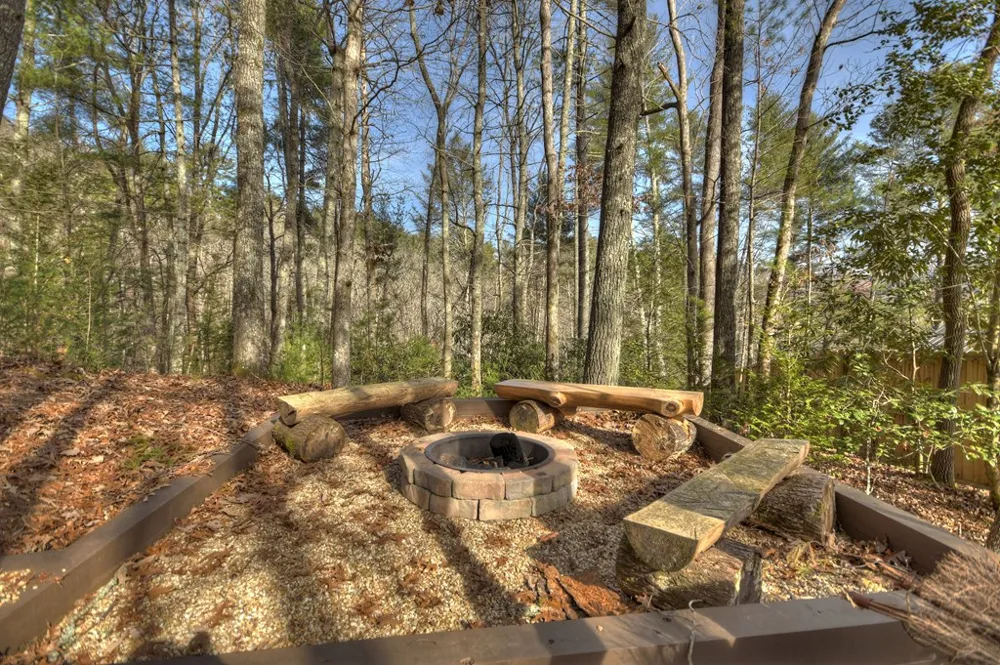 133 Rocky Road Cherry Log, GA 30522