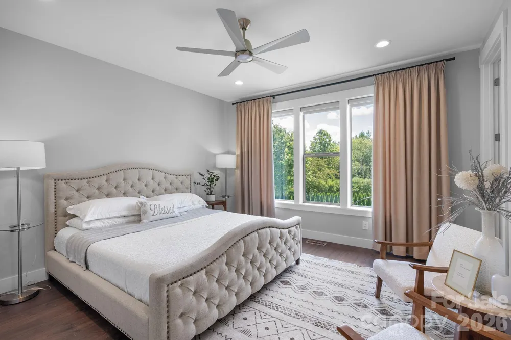 549 Daniel Circle Drive Mills River, NC 28759