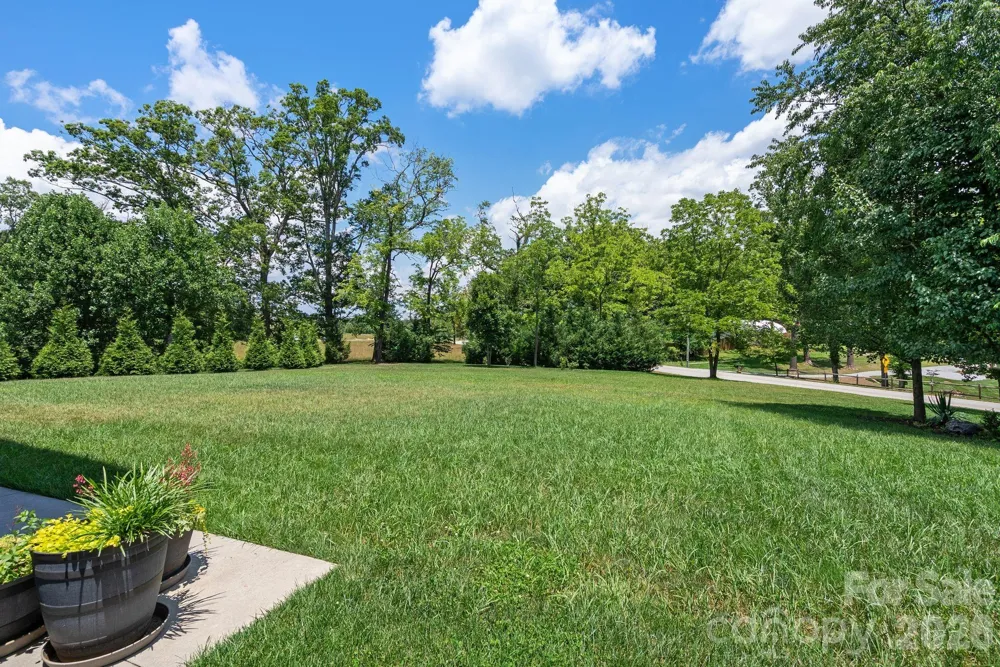 549 Daniel Circle Drive Mills River, NC 28759