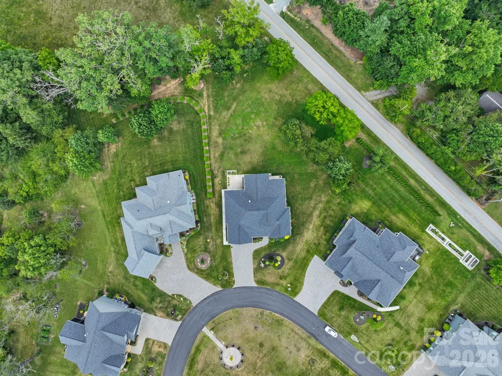549 Daniel Circle Drive Mills River, NC 28759