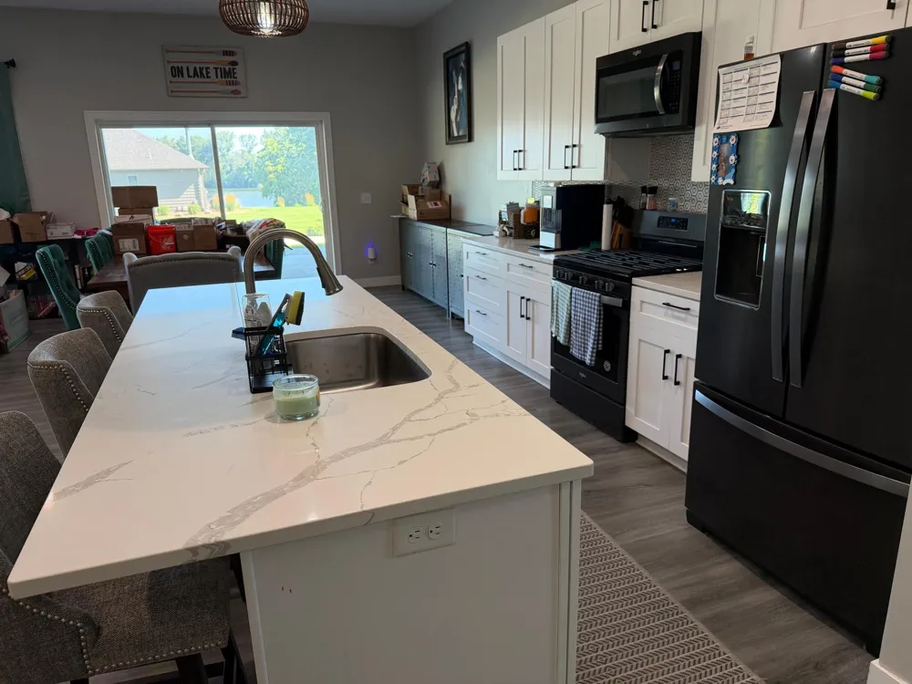 1740 Bay Oaks Drive Albert Lea, MN 56007