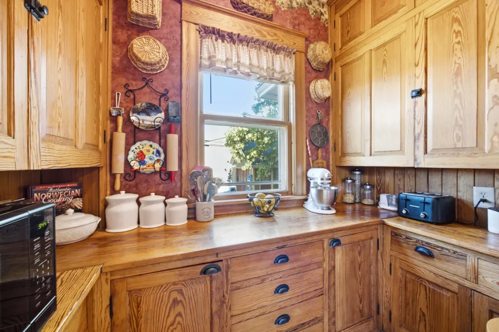 520 2nd Avenue SE Jamestown, ND 58401